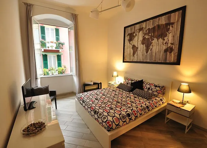 The Lighthouse * לה ספציה